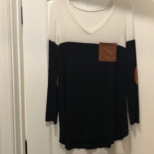 Long sleeve white/black top